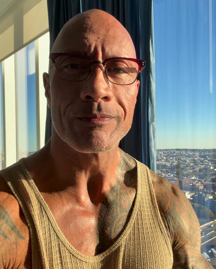 Hollywood Superstar Is Unrecognizable In New Photos As Dramatic Transformation Has Fans Concerned