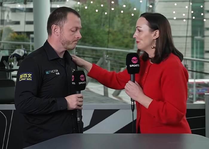 Reporter Praised For Response After Star Breaks Down And Reveals He’s In A “Bad Place” Mid-Interview