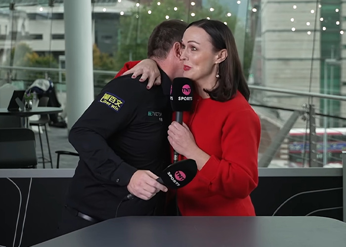 Reporter Praised For Response After Star Breaks Down And Reveals He’s In A “Bad Place” Mid-Interview