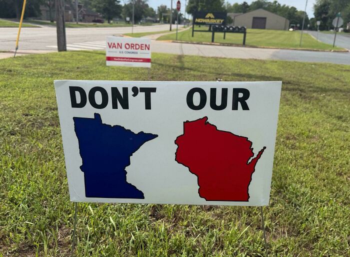 95 Terribly Designed Signs That Were Probably Not Proofread Even Once (New Pics) 95 Terribly Designed Signs That Were Probably Not Proofread Even Once (New Pics)
