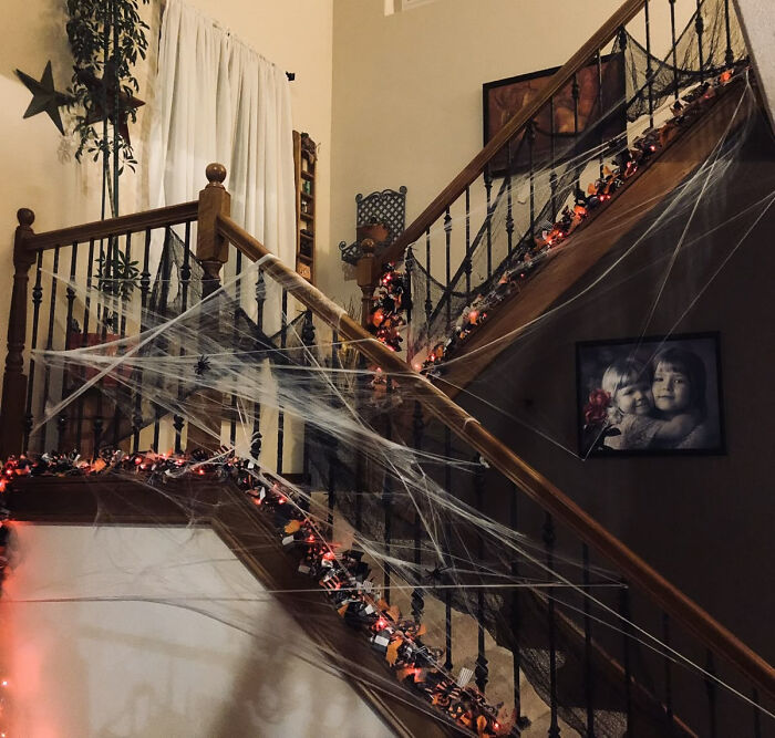 77 Homes That Look Like Halloween Moved In And Took Over 77 Homes That Look Like Halloween Moved In And Took Over
