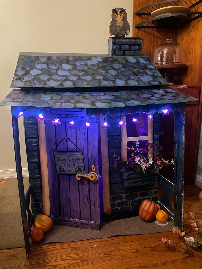 77 Homes That Look Like Halloween Moved In And Took Over 77 Homes That Look Like Halloween Moved In And Took Over