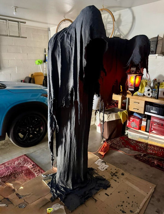 77 Homes That Look Like Halloween Moved In And Took Over 77 Homes That Look Like Halloween Moved In And Took Over