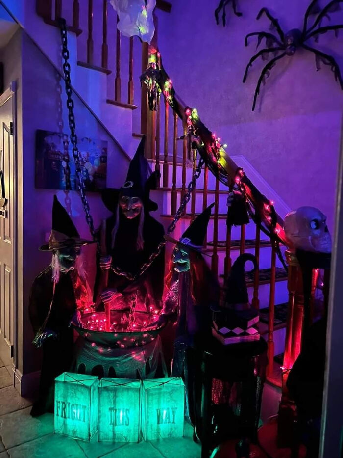 77 Homes That Look Like Halloween Moved In And Took Over 77 Homes That Look Like Halloween Moved In And Took Over