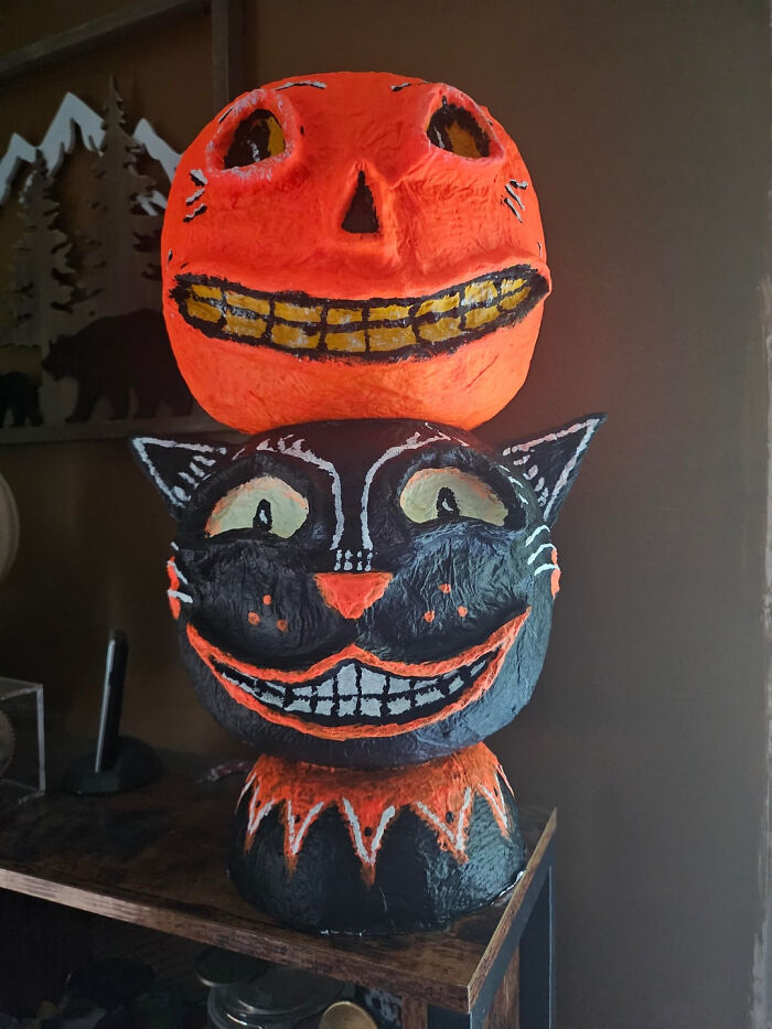 77 Homes That Look Like Halloween Moved In And Took Over 77 Homes That Look Like Halloween Moved In And Took Over