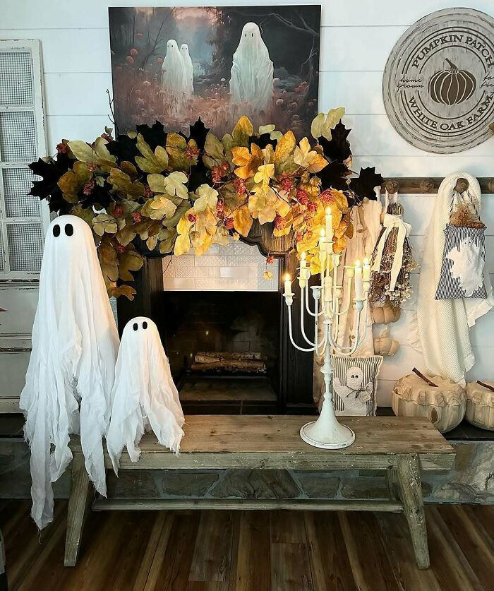 77 Homes That Look Like Halloween Moved In And Took Over 77 Homes That Look Like Halloween Moved In And Took Over