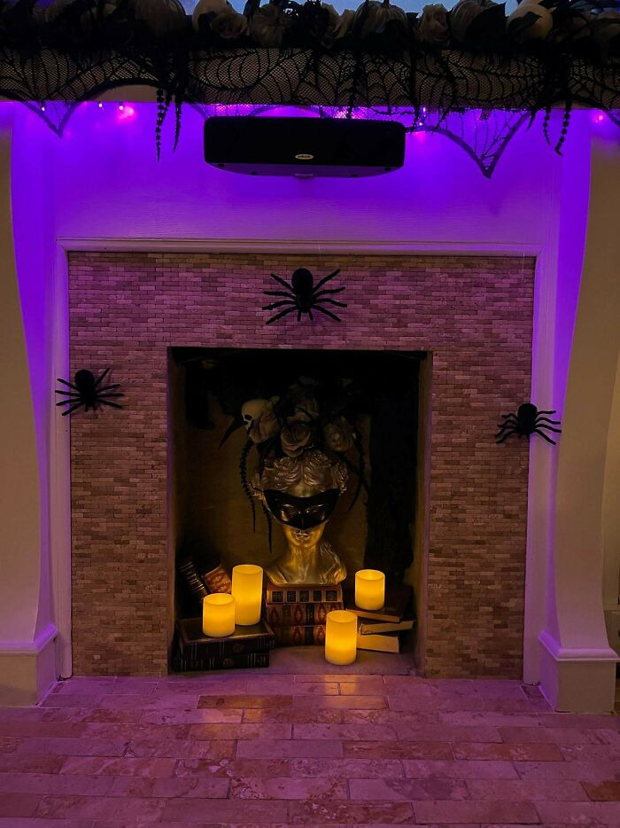 77 Homes That Look Like Halloween Moved In And Took Over 77 Homes That Look Like Halloween Moved In And Took Over