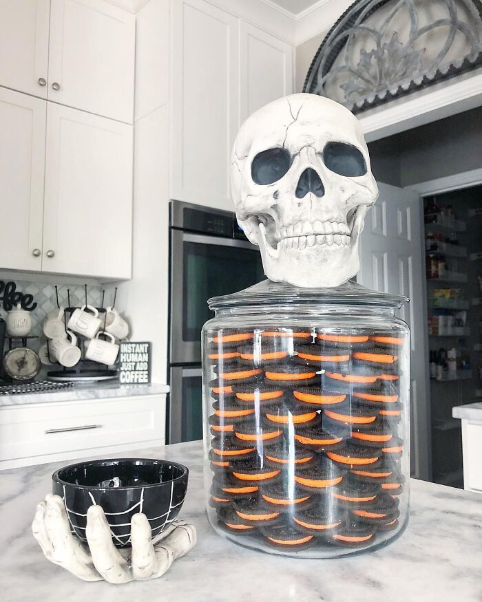 77 Homes That Look Like Halloween Moved In And Took Over 77 Homes That Look Like Halloween Moved In And Took Over