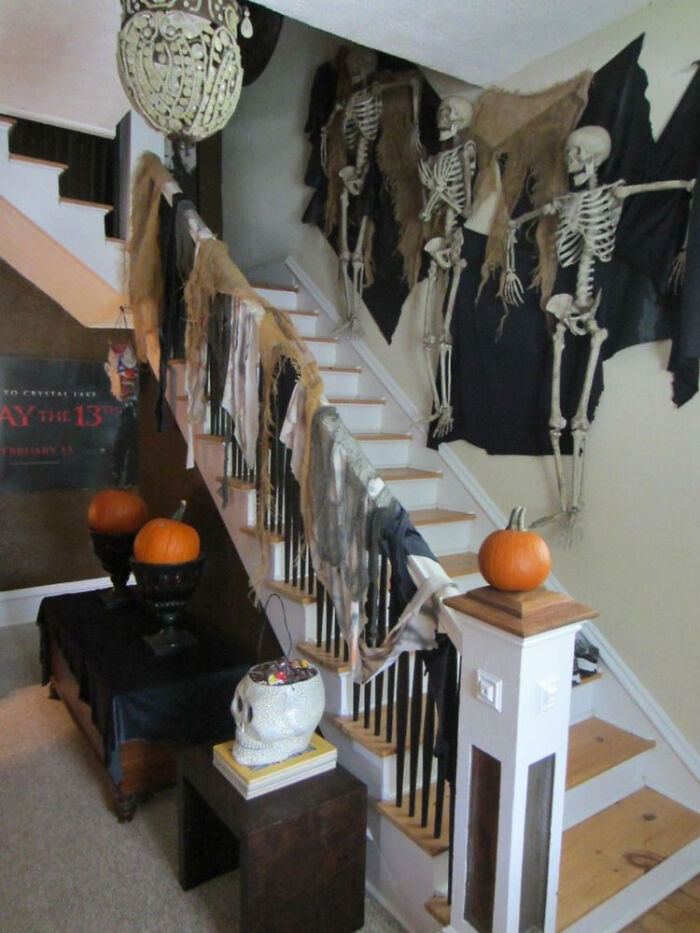 77 Homes That Look Like Halloween Moved In And Took Over 77 Homes That Look Like Halloween Moved In And Took Over