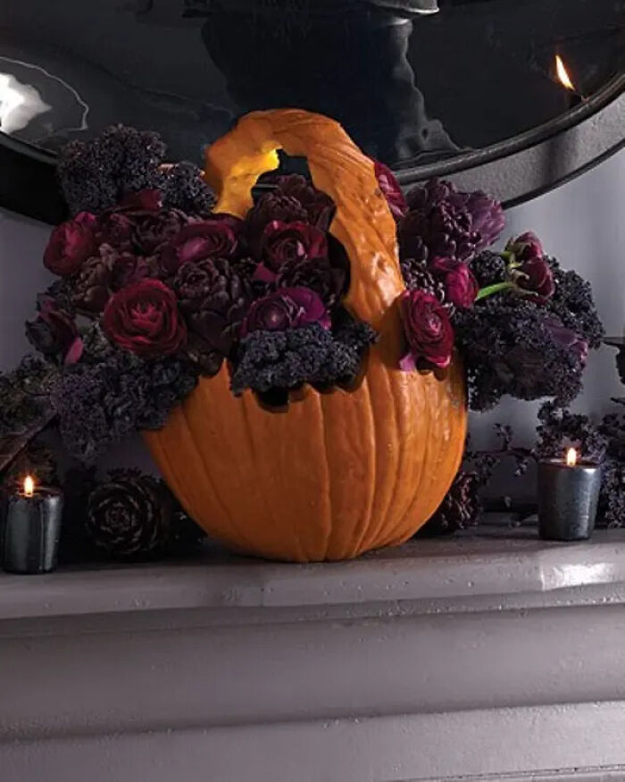77 Homes That Look Like Halloween Moved In And Took Over 77 Homes That Look Like Halloween Moved In And Took Over