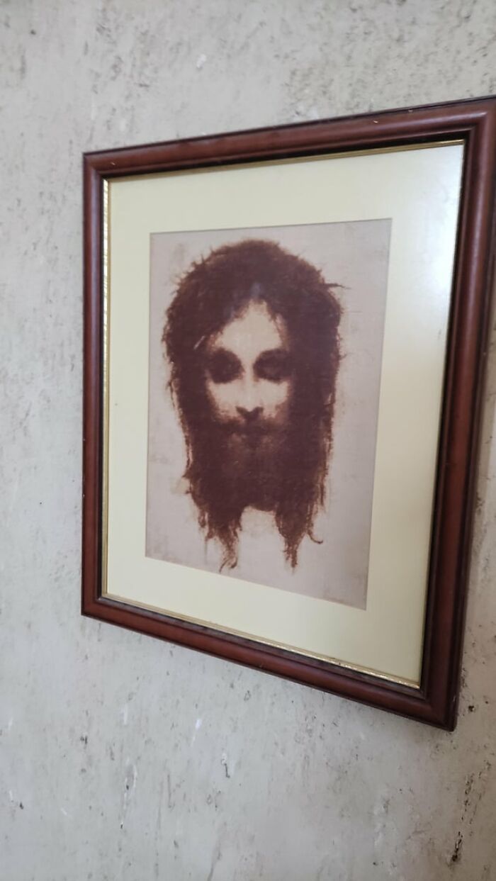 65 Really Weird And Slightly Creepy Photos That Might Give You The Heebie-Jeebies