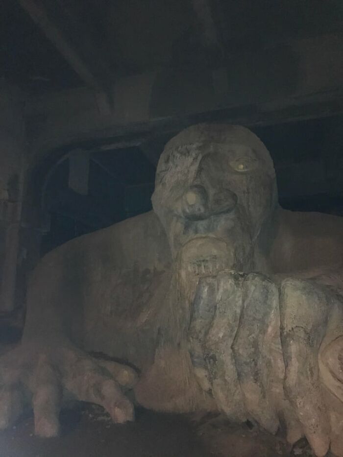 65 Really Weird And Slightly Creepy Photos That Might Give You The Heebie-Jeebies