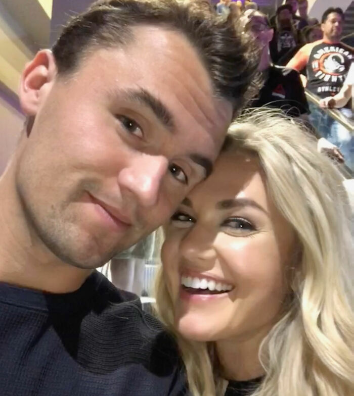 Erika Kirk Is Getting Mercilessly Roasted After Netizens Notice Something Odd In New Viral Photos Erika Kirk Is Getting Mercilessly Roasted After Netizens Notice Something Odd In New Viral Photos