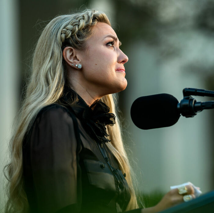 Erika Kirk Is Getting Mercilessly Roasted After Netizens Notice Something Odd In New Viral Photos Erika Kirk Is Getting Mercilessly Roasted After Netizens Notice Something Odd In New Viral Photos