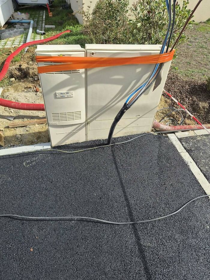 69 Construction Fails That Make You Wonder Who Looked At Them And Said &ldquo;Good Enough&rdquo;