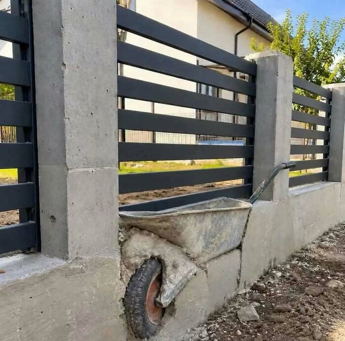 69 Construction Fails That Make You Wonder Who Looked At Them And Said &ldquo;Good Enough&rdquo;