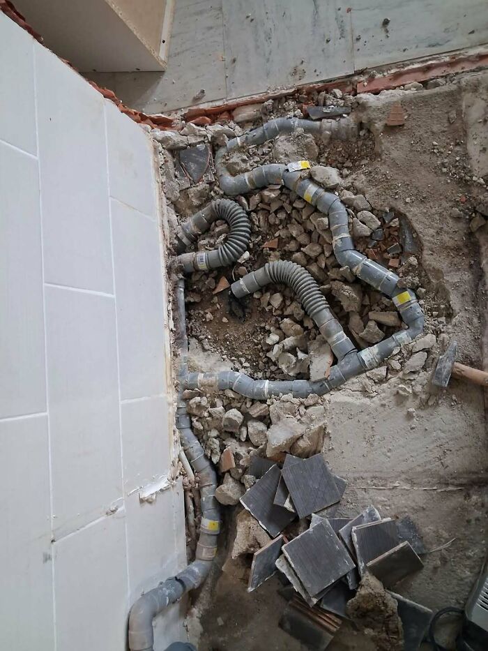 69 Construction Fails That Make You Wonder Who Looked At Them And Said &ldquo;Good Enough&rdquo;