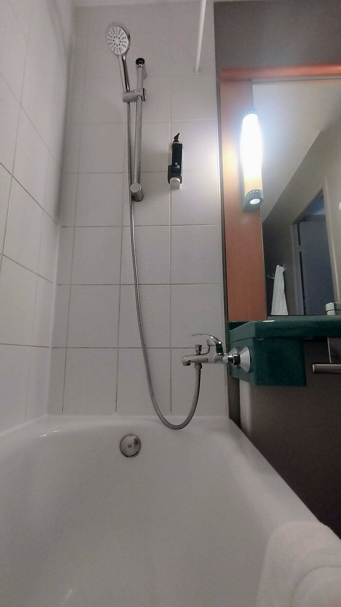 69 Construction Fails That Make You Wonder Who Looked At Them And Said &ldquo;Good Enough&rdquo;