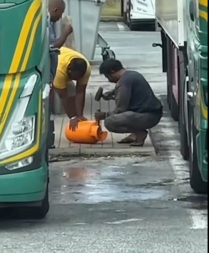 69 Construction Fails That Make You Wonder Who Looked At Them And Said &ldquo;Good Enough&rdquo;