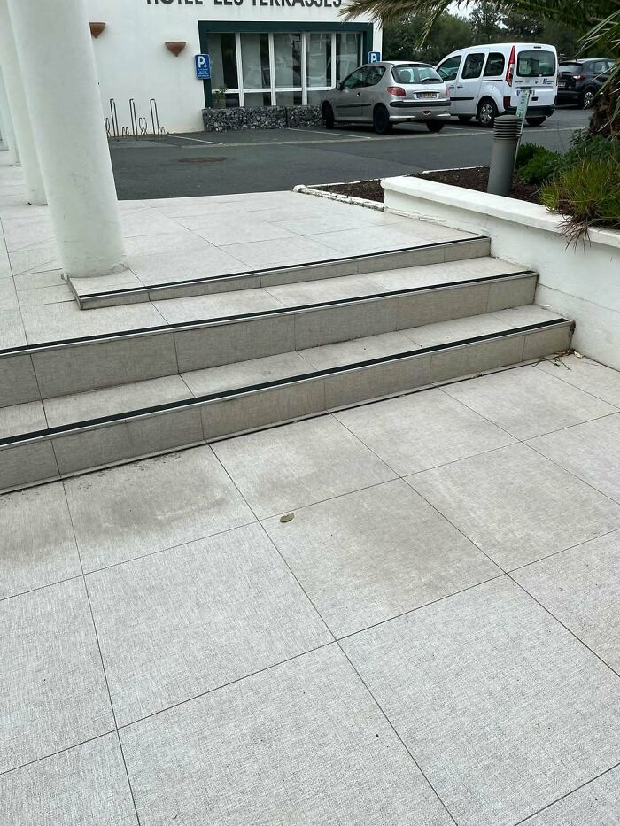 69 Construction Fails That Make You Wonder Who Looked At Them And Said &ldquo;Good Enough&rdquo;