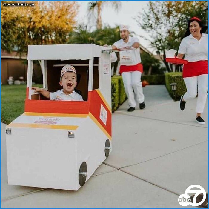 67 Creative And Hilarious People With Disabilities Who Won Halloween