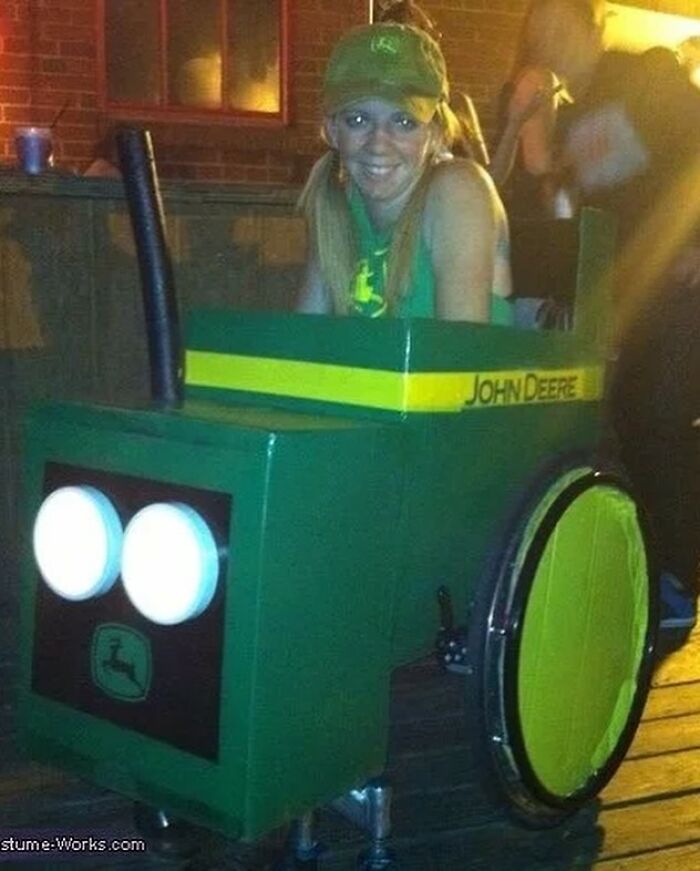 67 Creative And Hilarious People With Disabilities Who Won Halloween