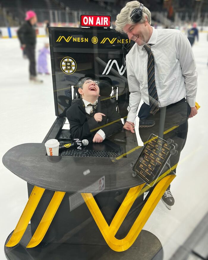 67 Creative And Hilarious People With Disabilities Who Won Halloween