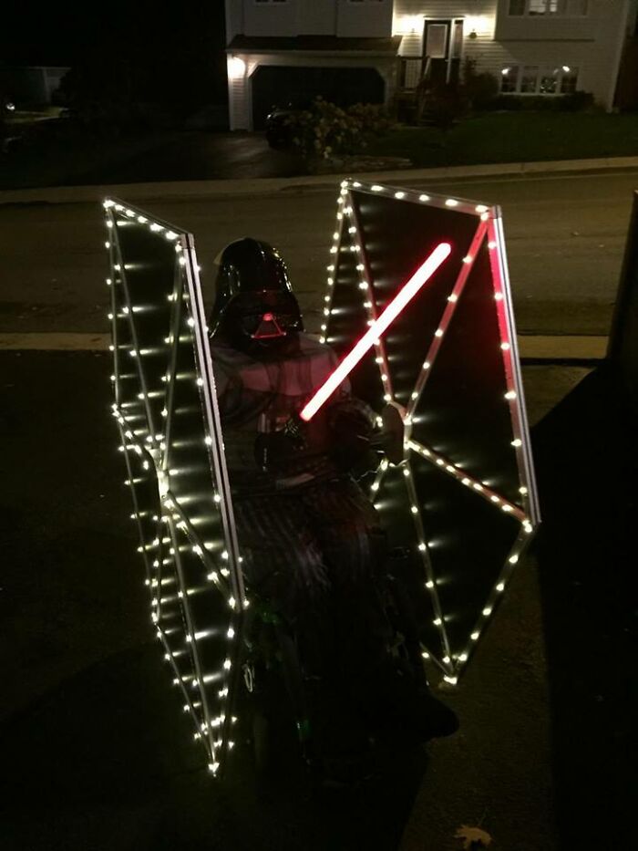67 Creative And Hilarious People With Disabilities Who Won Halloween
