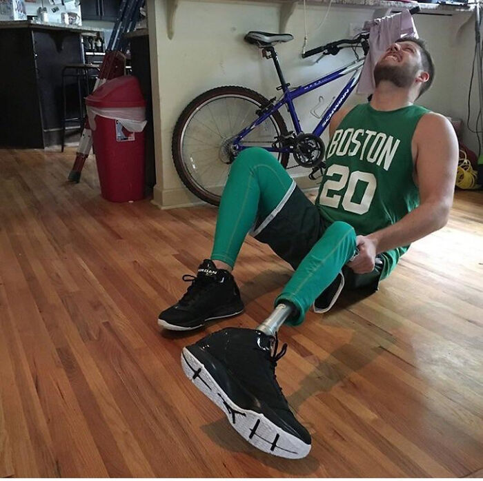 67 Creative And Hilarious People With Disabilities Who Won Halloween