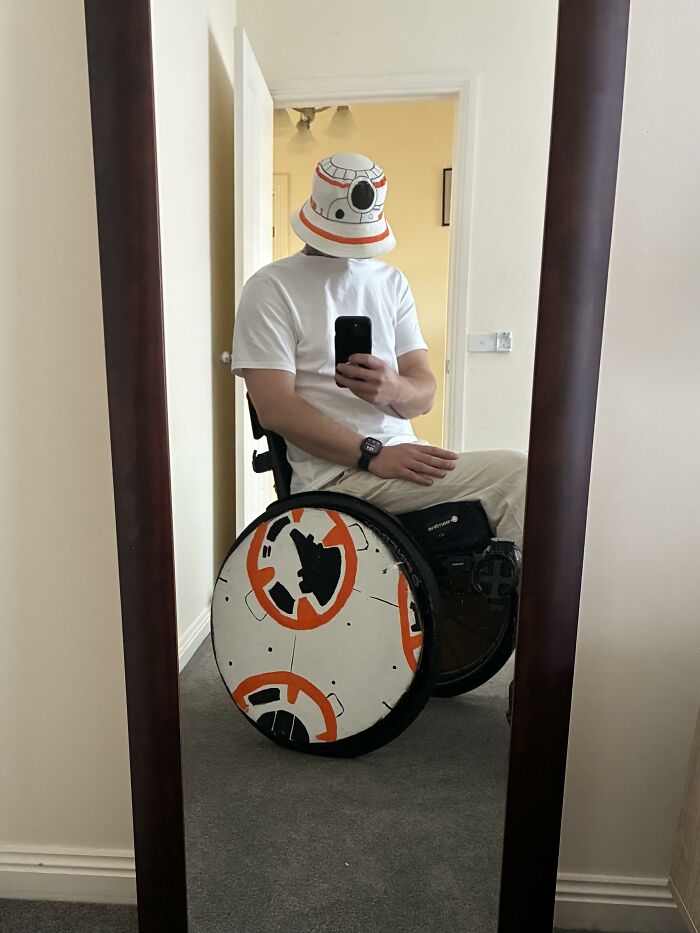 67 Creative And Hilarious People With Disabilities Who Won Halloween