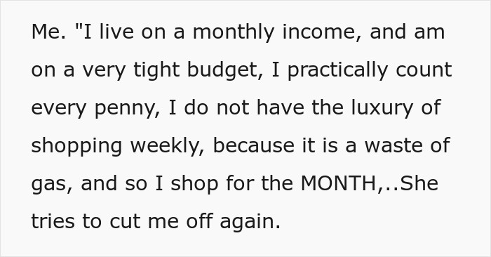 Woman Sees Stranger’s Overflowing Cart And Decides She Must Have Money To Spare Woman Sees Stranger’s Overflowing Cart And Decides She Must Have Money To Spare