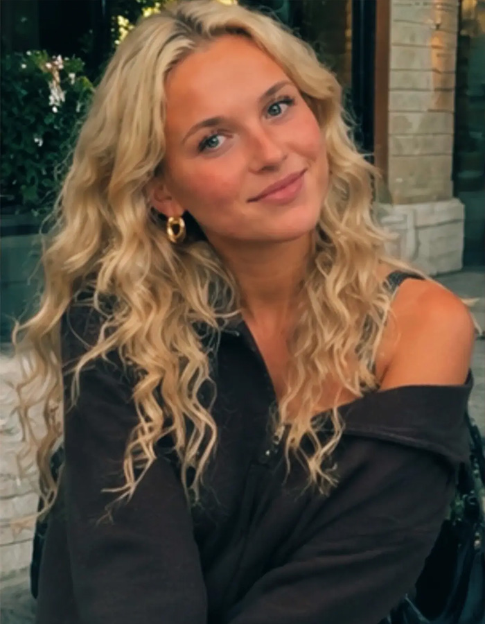 Student Who Told Protester To “Go Back To Your Own Country” Finally Breaks Silence As She Makes Drastic Move Student Who Told Protester To “Go Back To Your Own Country” Finally Breaks Silence As She Makes Drastic Move
