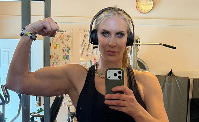 6’5″ Tall Domme Reveals The One Public Humiliation Experience That Made Her Swear Never To Do It Again