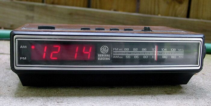 79 Nostalgic Photos That Take ’80s Kids Straight Back To Their Childhoods