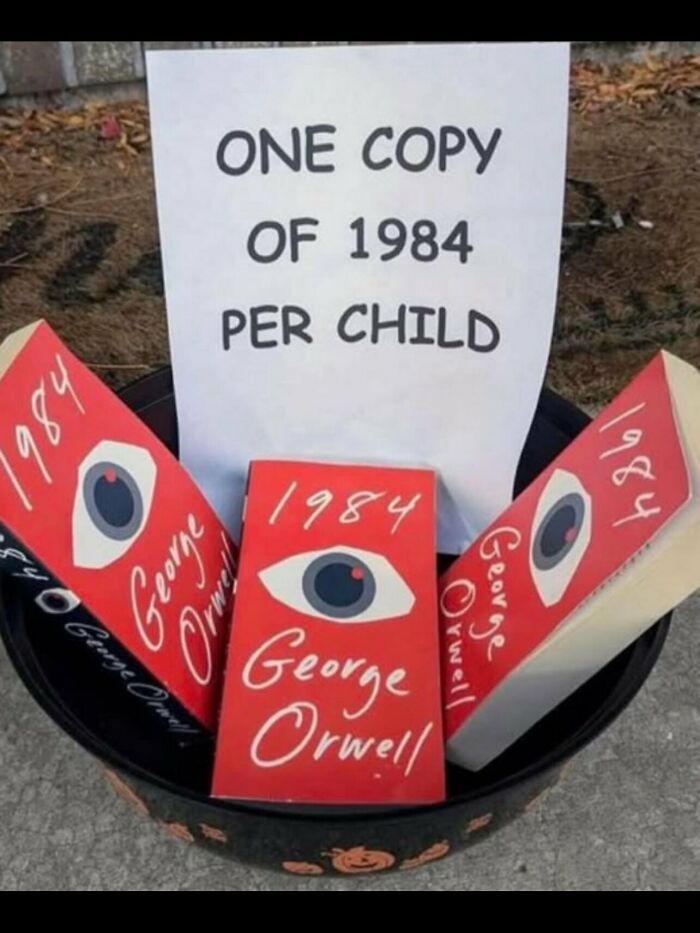 78 Random Photos That Are So Weird And Funny They Deserve A Second Look
