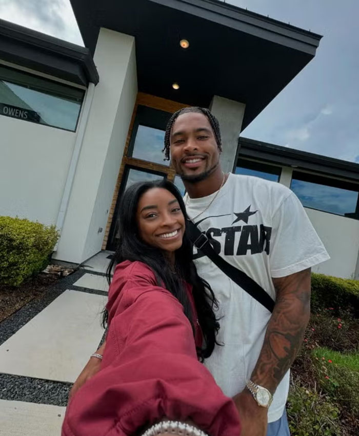 Simone Biles Breaks Down In Tears After Selling $1.2M Texas Home With Husband Jonathan Owens