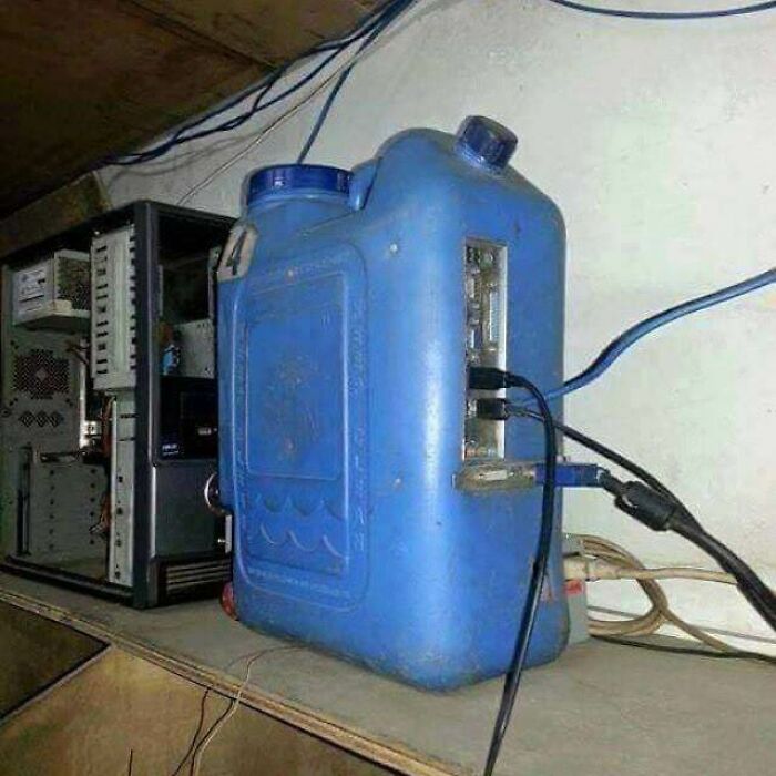 70 Images Of Slavic Engineering That Are Either Brilliant Or Completely Unhinged