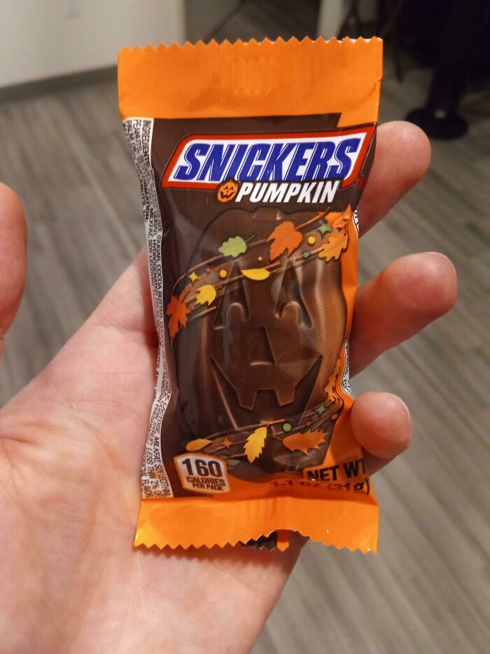 Cast Your Vote For The 25 Best Halloween Candies And Finally Settle Every Trick Or Treat Debate Cast Your Vote For The 25 Best Halloween Candies And Finally Settle Every Trick Or Treat Debate