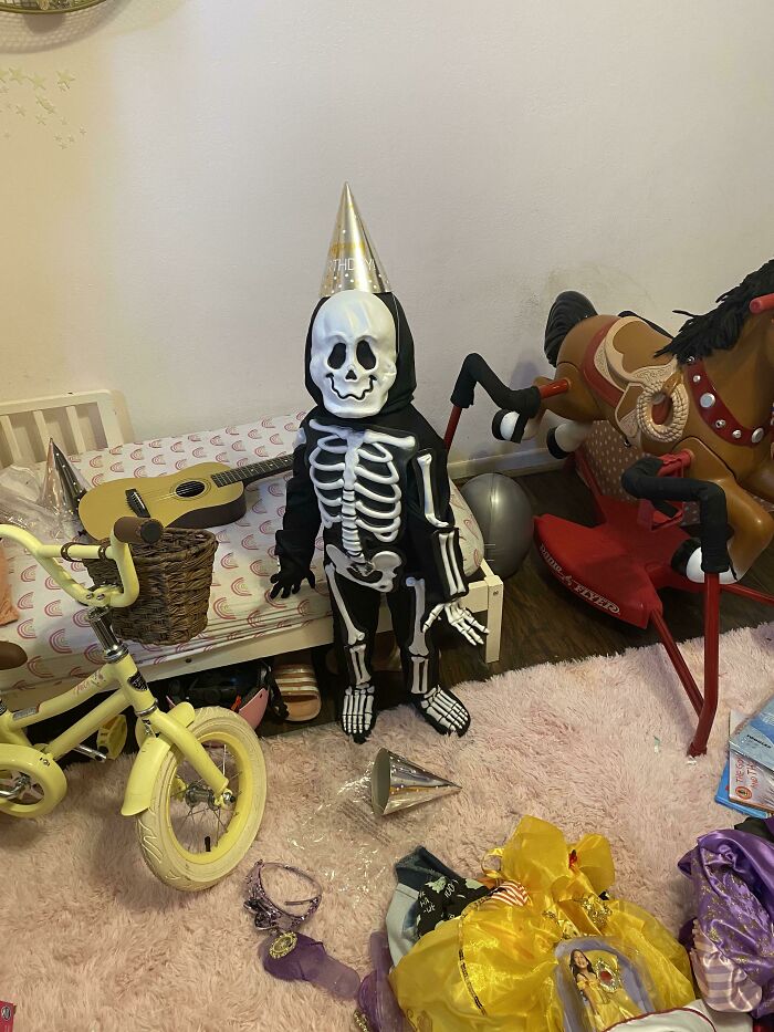 81 Kids Whose Halloween Costumes Deserved Their Own Red Carpet