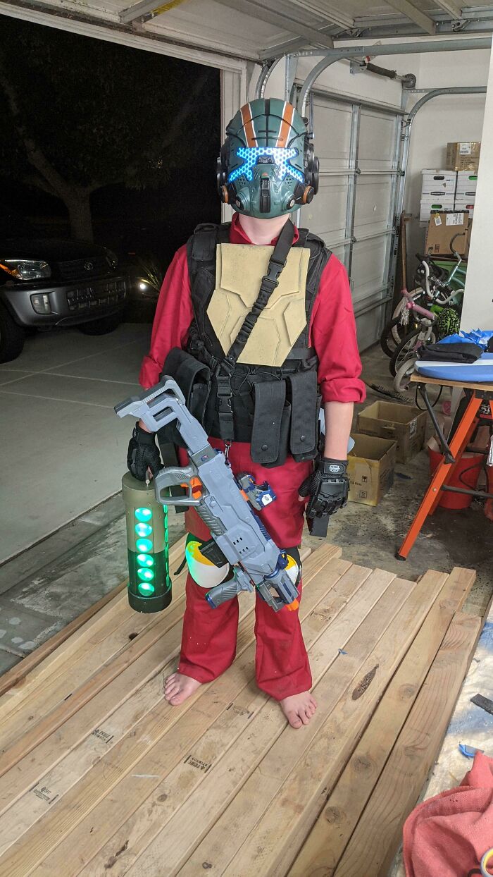 81 Kids Whose Halloween Costumes Deserved Their Own Red Carpet