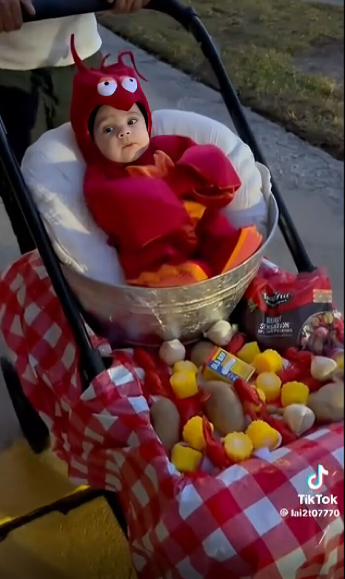 81 Kids Whose Halloween Costumes Deserved Their Own Red Carpet