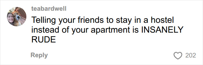 Woman Sparks Outrage After She Says Friends Aren’t Entitled To Her Couch Just Because NYC Hotels Are Expensive Woman Sparks Outrage After She Says Friends Aren’t Entitled To Her Couch Just Because NYC Hotels Are Expensive