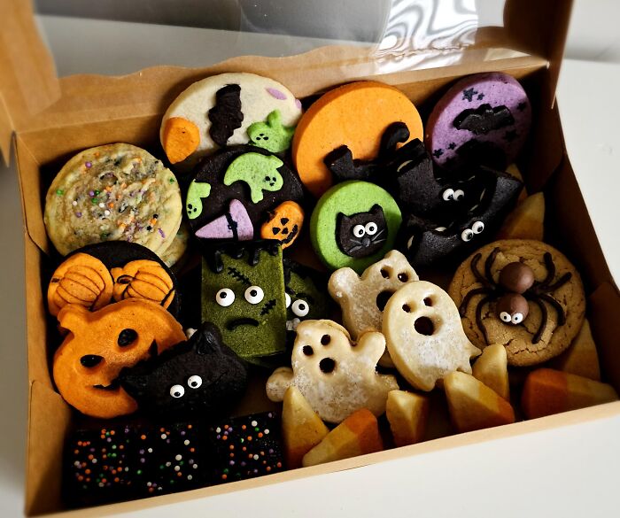 68 Halloween Foods That Look So Wrong, You Might Forget They’re Supposed To Be Snacks 68 Halloween Foods That Look So Wrong, You Might Forget They’re Supposed To Be Snacks