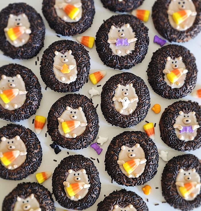 68 Halloween Foods That Look So Wrong, You Might Forget They’re Supposed To Be Snacks 68 Halloween Foods That Look So Wrong, You Might Forget They’re Supposed To Be Snacks