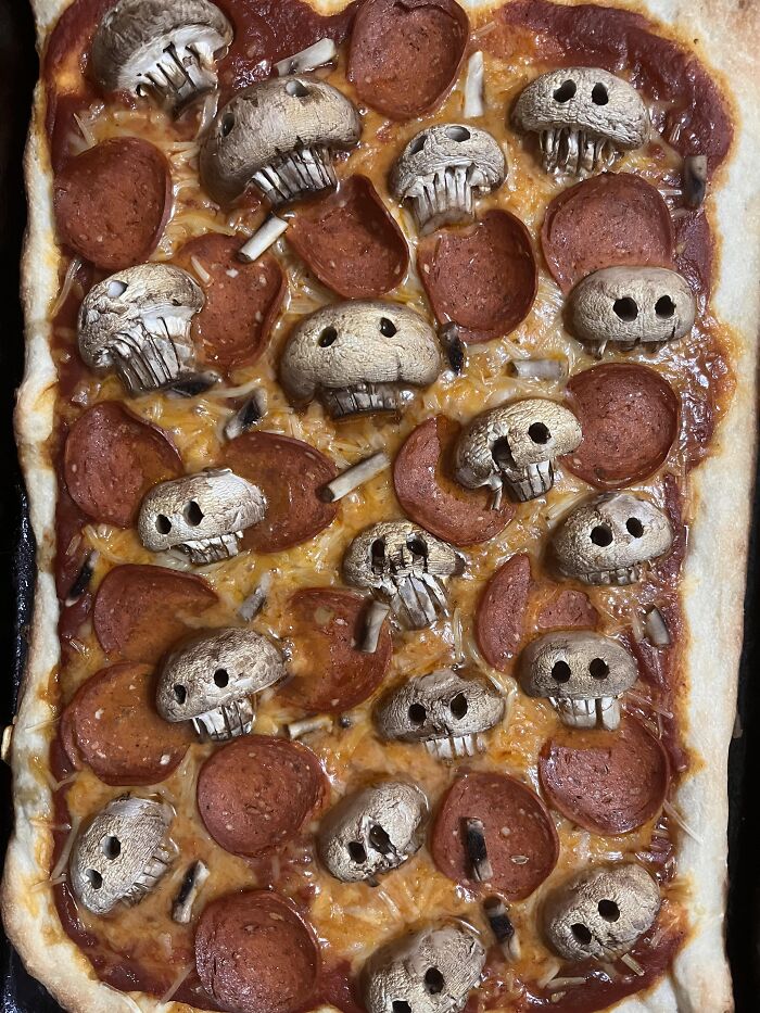 68 Halloween Foods That Look So Wrong, You Might Forget They’re Supposed To Be Snacks 68 Halloween Foods That Look So Wrong, You Might Forget They’re Supposed To Be Snacks