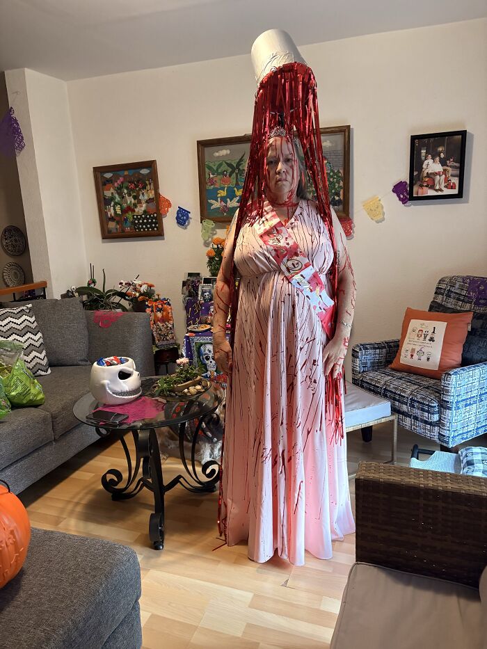 94 People Who Took Their Halloween Costumes To The Next Level, And The Results Are Seriously Impressive 94 People Who Took Their Halloween Costumes To The Next Level, And The Results Are Seriously Impressive