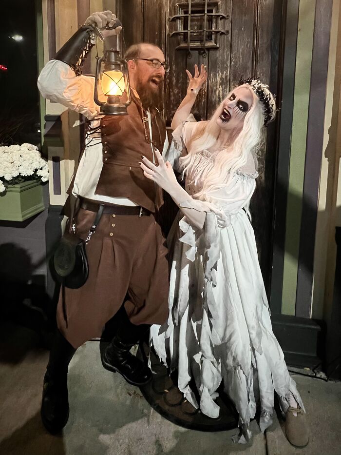 62 Brilliant Couples Halloween Costumes That Are Almost Too Good