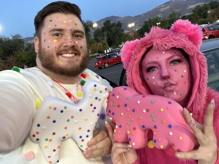 62 Brilliant Couples Halloween Costumes That Are Almost Too Good