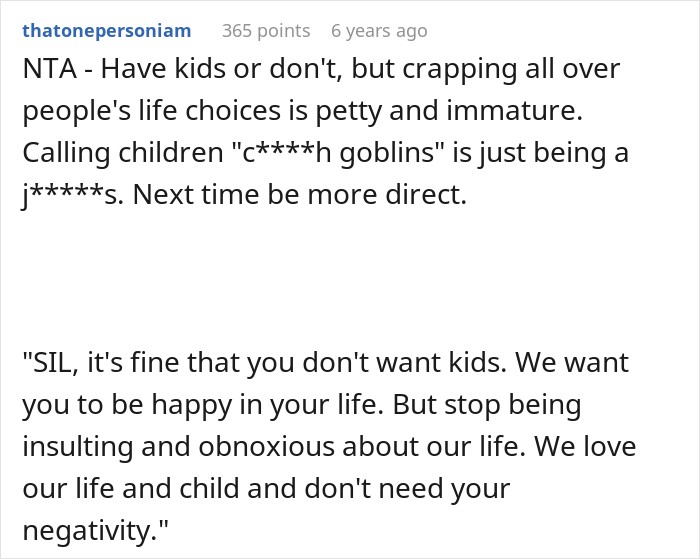 Childfree Woman Keeps Bragging About All Her Free Time, Guy Notices That Something Is Off