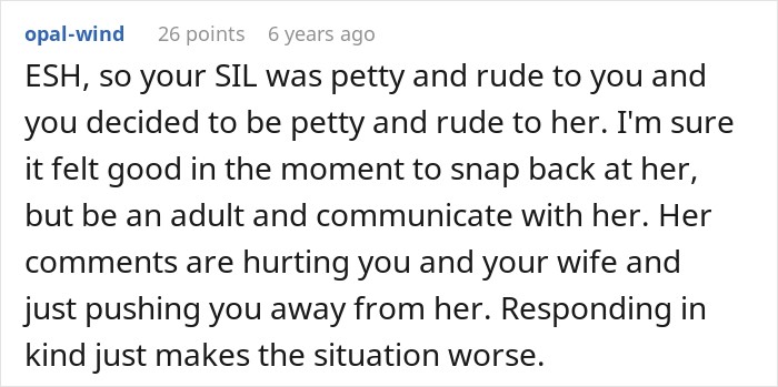 Childfree Woman Keeps Bragging About All Her Free Time, Guy Notices That Something Is Off